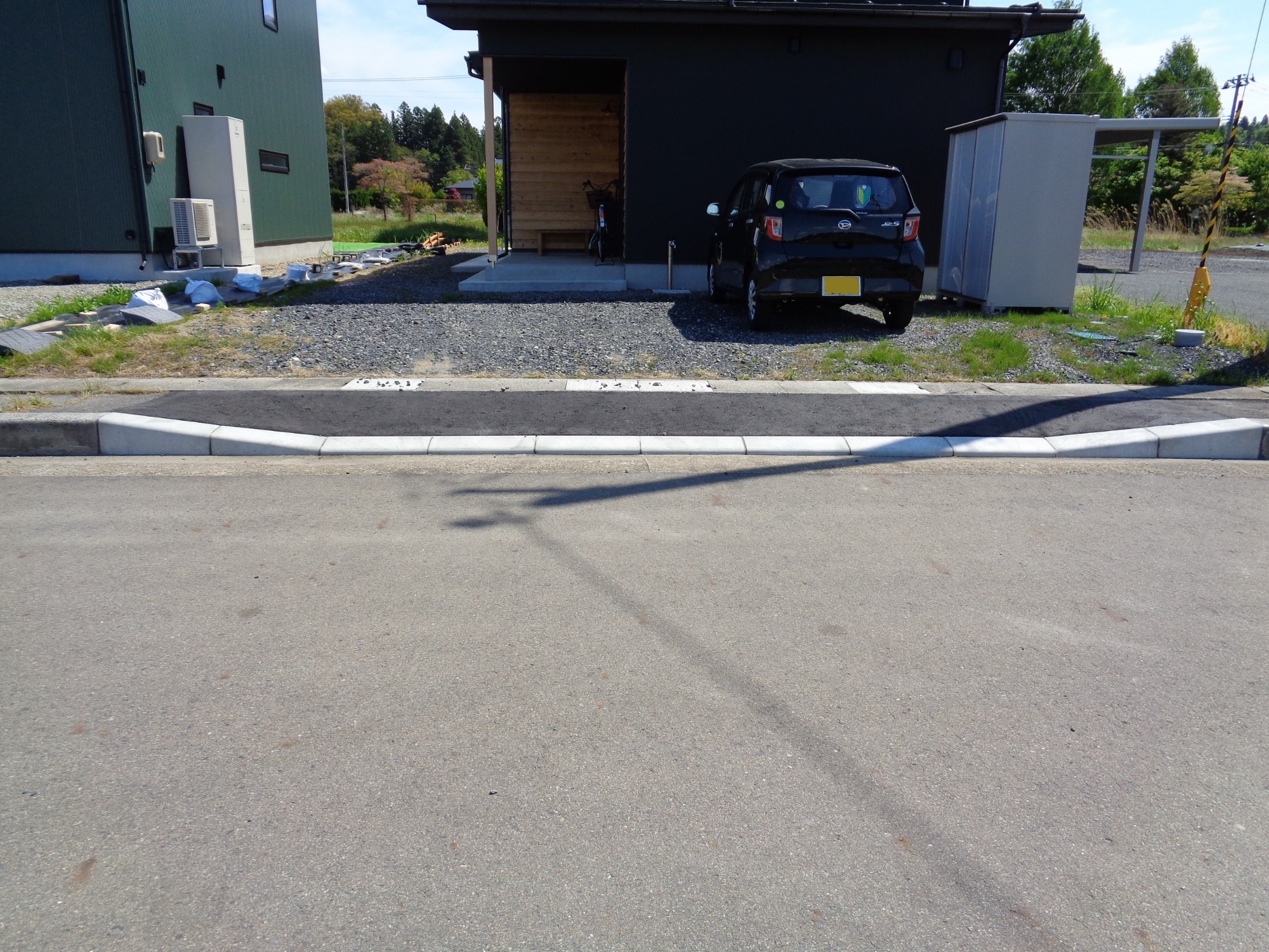 花巻市　駐車場舗装工事