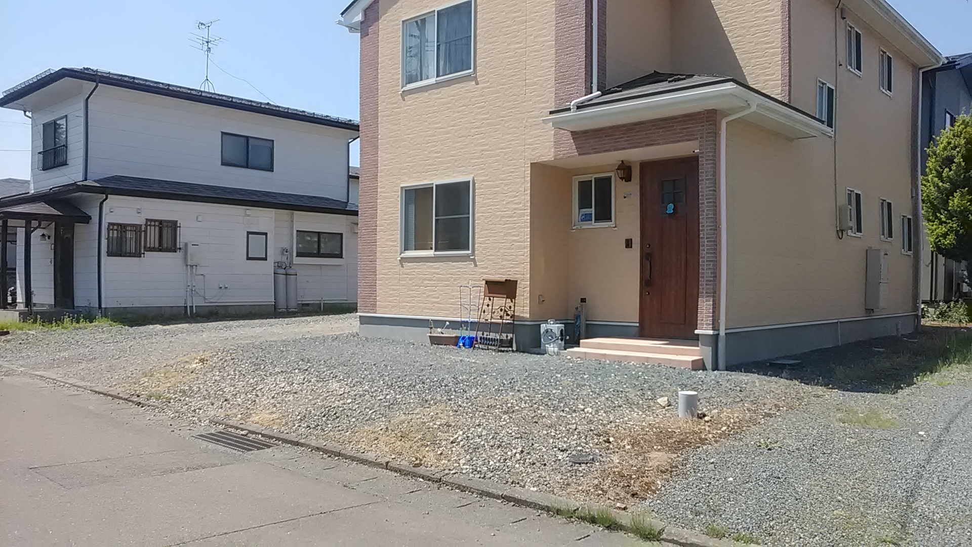 花巻市　駐車場舗装工事